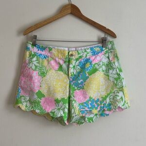 Lilly Pulitzer Buttercup Scalloped Hem 5" Shorts Bright Multicolor Florals Sz 6